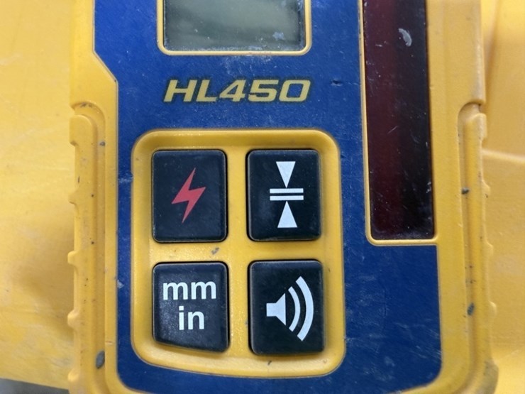 spectra-precision-ll300n-laser-level-image-10