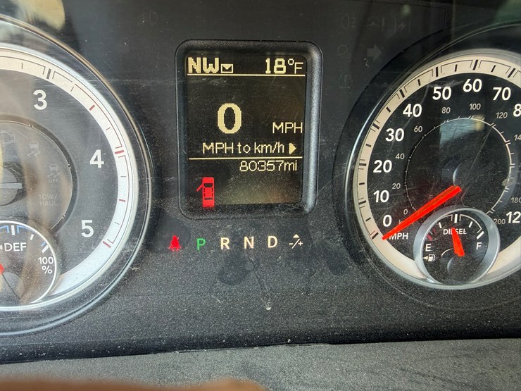 #1062-•-2015-ram-5500-heavy-duty-service-truck-image-35