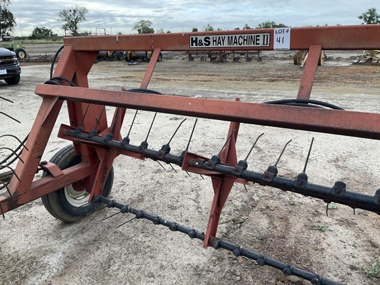 h-&-s-hay-machine-ii-image-12