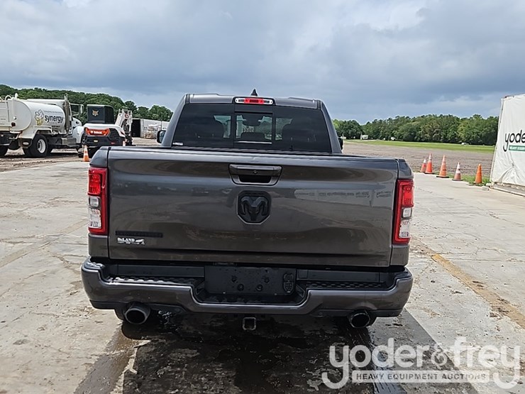 2018-dodge-ram-1500-image-15