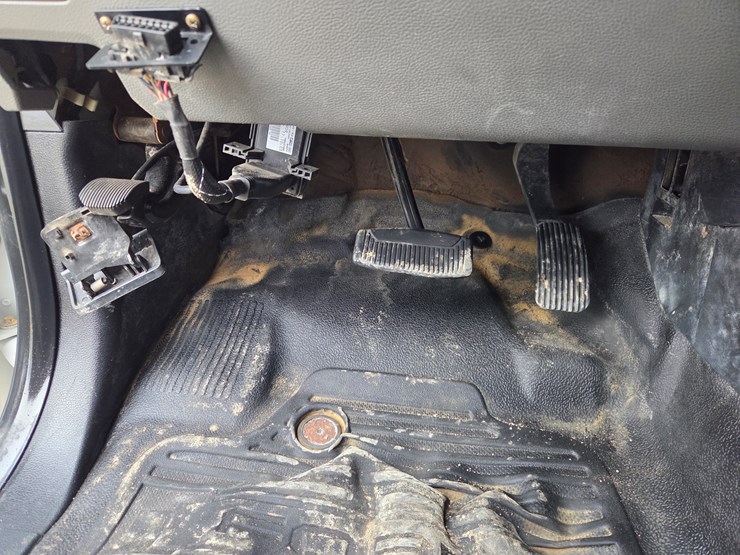 2018-ford-f550-xl-image-71