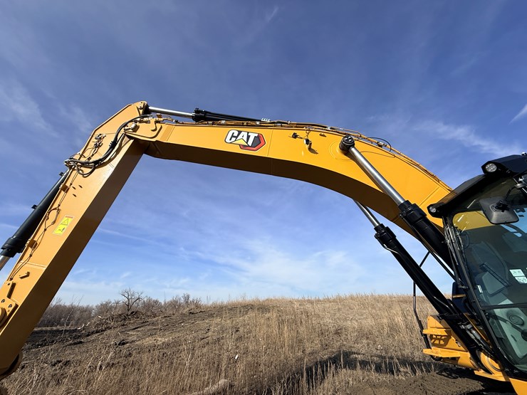 #1968-•-caterpillar-excavator-image-19