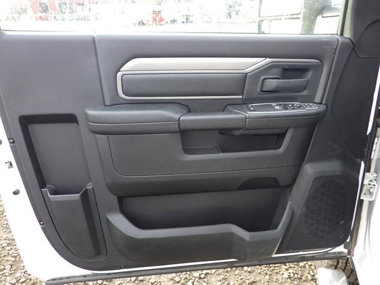 2024-dodge-ram-2500-image-33