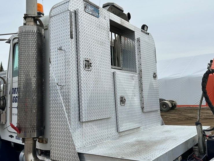 2006-caterpillar-c15-image-24