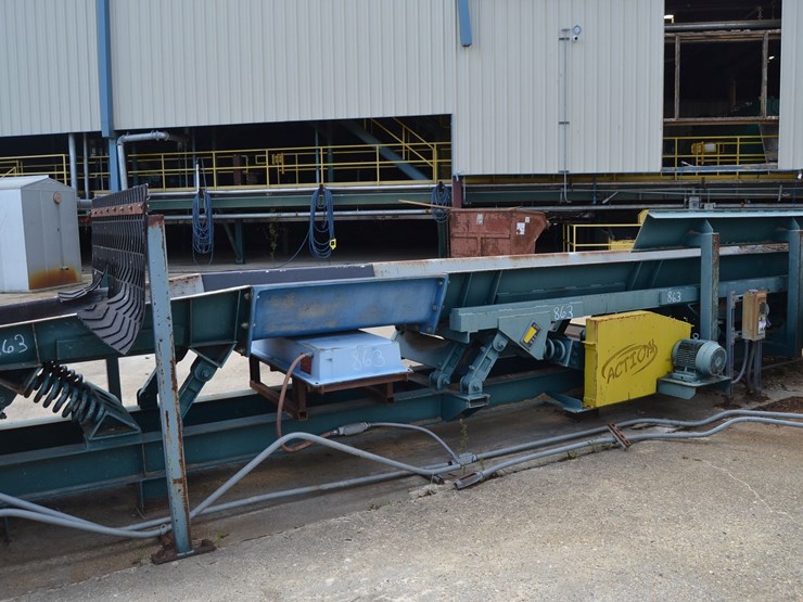 action-24"x28'-balanced-vibrating-conveyor-w/-mdi-metal-detector-w/-3hp-drive-motor-image-7