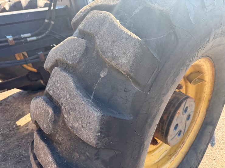 2007-caterpillar-tl1055-image-42