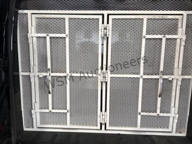 2019-ford-transit-image-13