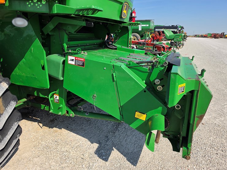 2006-john-deere-9560-sts-image-26