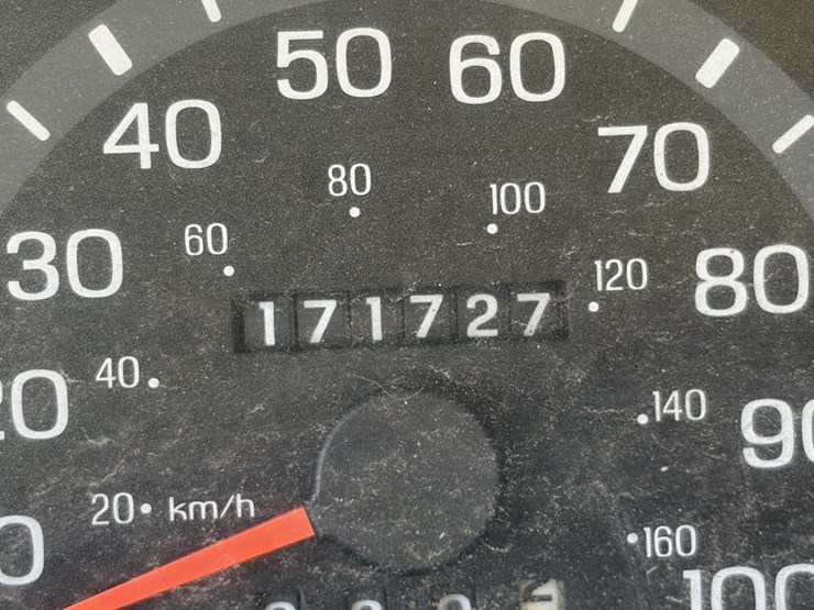 2002-ford-e350-image-14