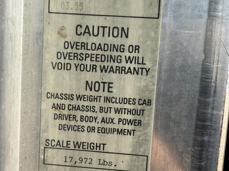 2005-kenworth-w900-image-48