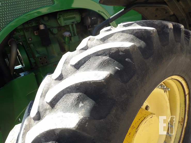 john-deere-8320-image-19