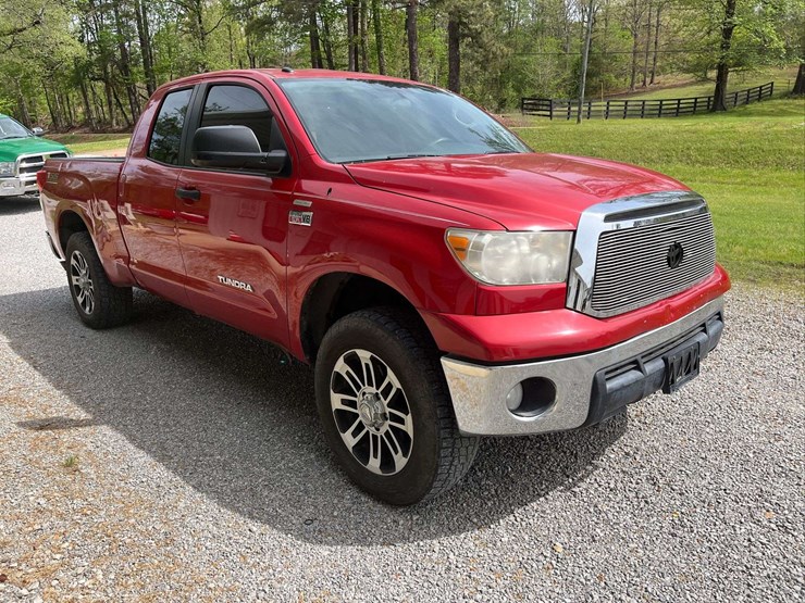 2012-toyota-tundra-image-4