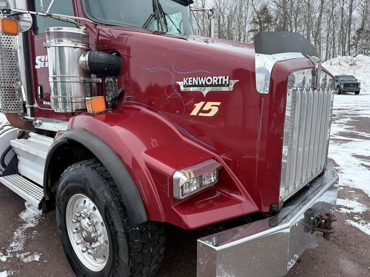 2011-kenworth-t800-image-35
