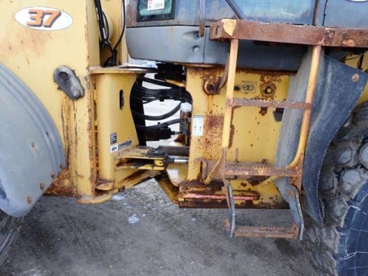 2006-deere-624j-image-36