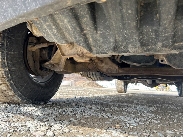 2018-chevrolet-2500-image-35