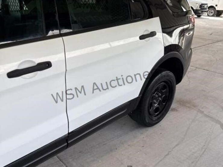 2013-ford-explorer-image-5