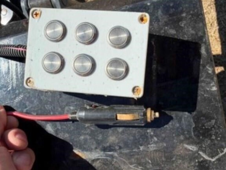 giyi-skid-steer-grader-image-9