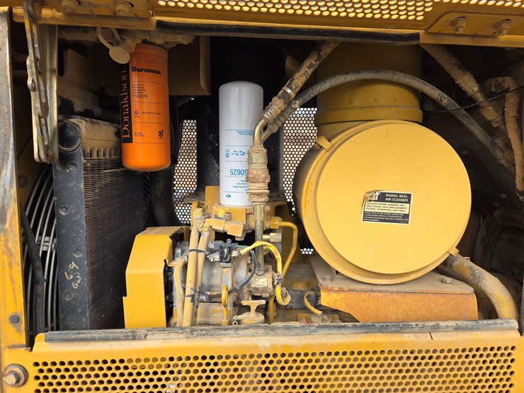 caterpillar-d6n-xl-image-20