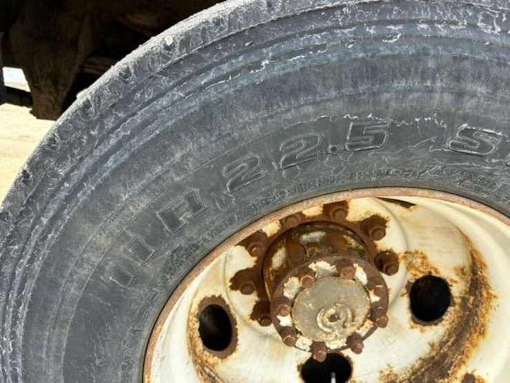 1997-ford-f800-image-80