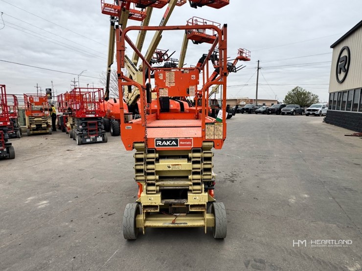 2018-jlg-3246es-image-7