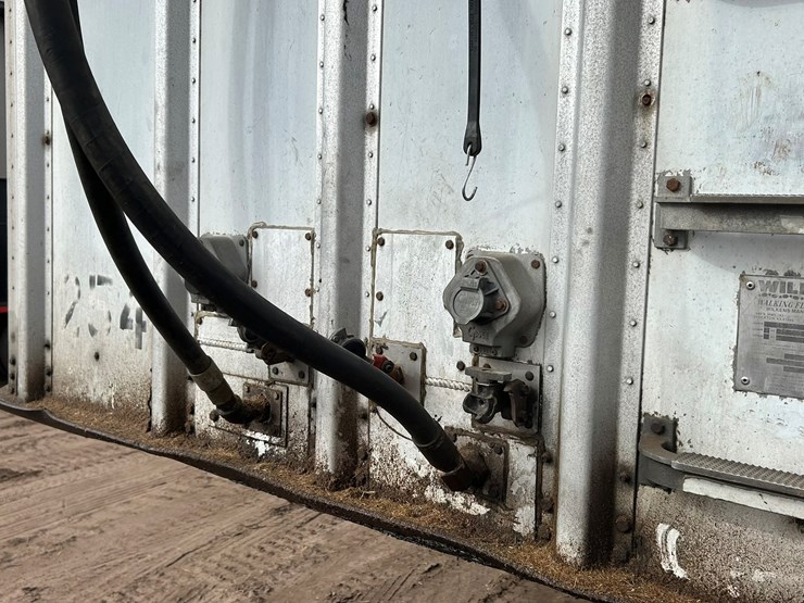 2000-wilkens-walking-floor-image-10