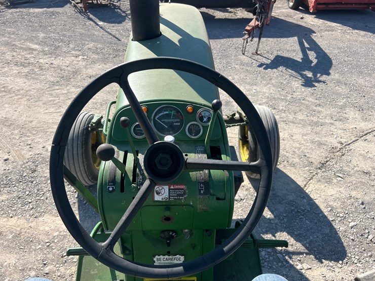 john-deere-4010-image-12