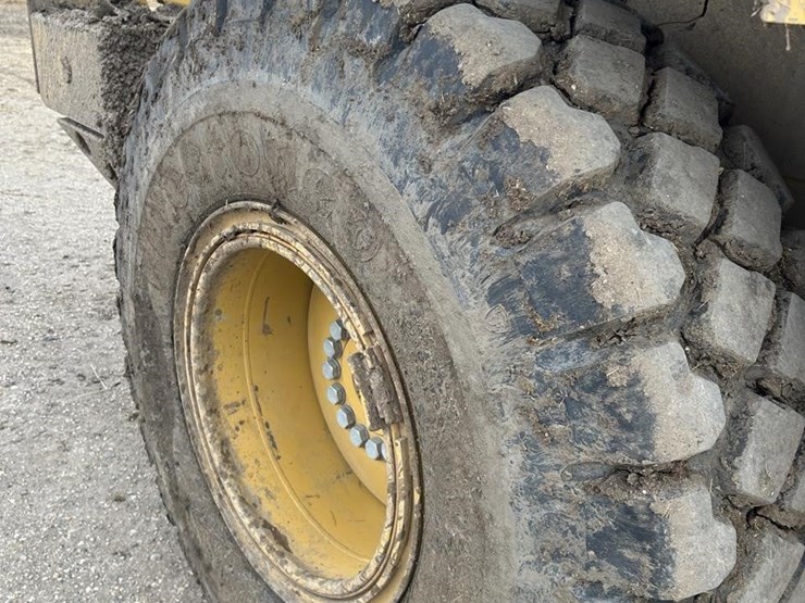 2016-caterpillar-930m-image-31