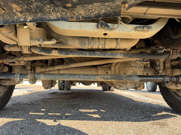 2012-ford-f550-xl-image-19