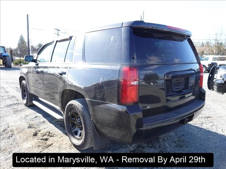 2015-chevrolet-tahoe-image-14