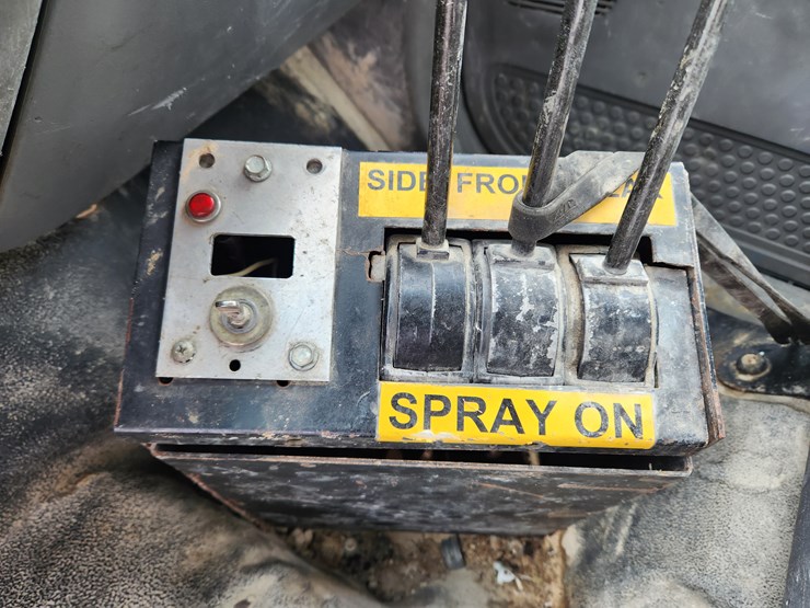 2006-ford-f650-image-21