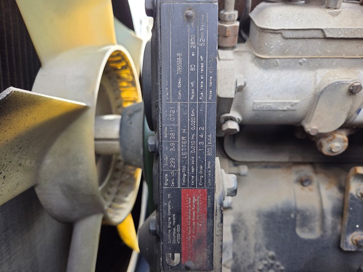 massey-ferguson-8-image-38