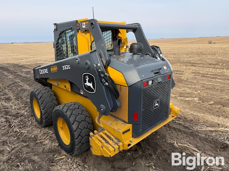 2022-deere-332g-image-7