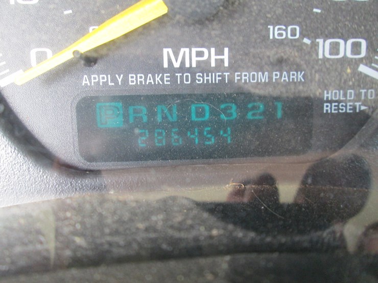 2001-gmc-1500hd-image-39