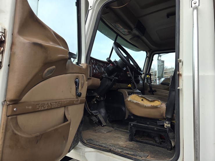 2006-massey-ferguson-8-image-55