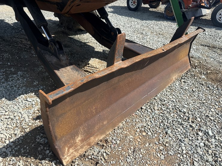 deere-1110e-image-23