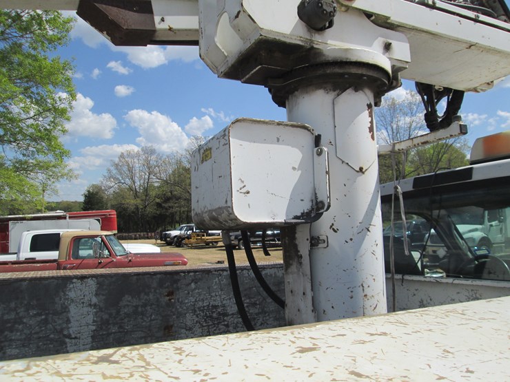 2007-ford-f550-image-27