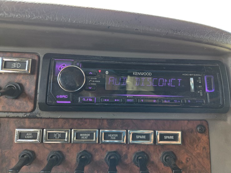 2006-kenworth-w900-image-68