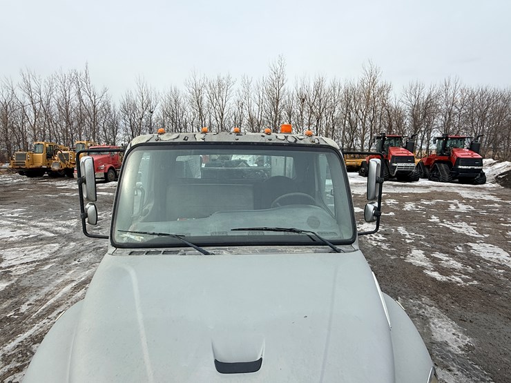 2004-caterpillar-c7-image-13