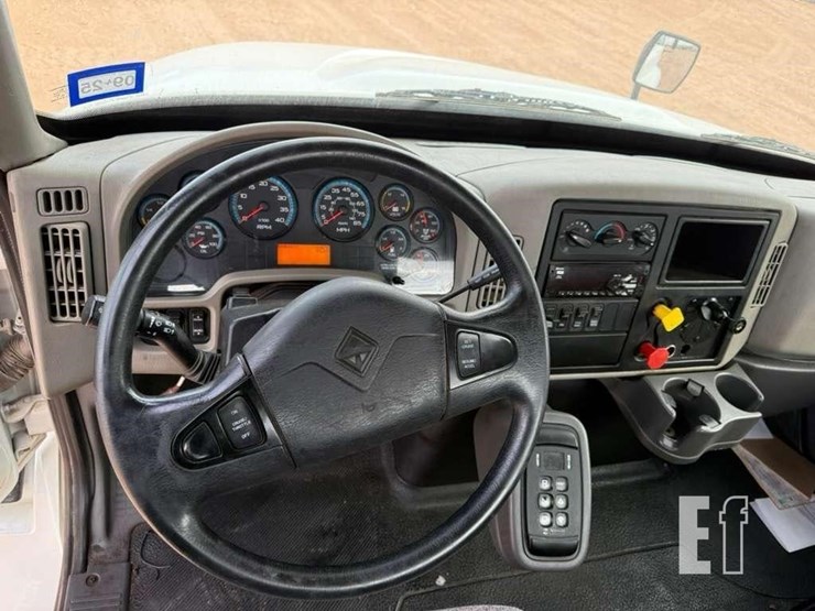 2018-international-durastar-4400-image-14