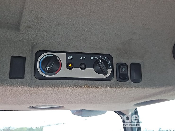 2023-kubota-l6060-image-18