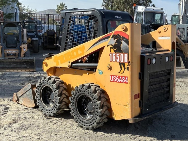 2019-mustang-1650r-image-4