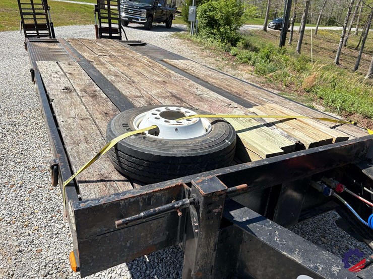 1998-cherokee-r20-20+5-dual-t/a-tag-trailer-image-14