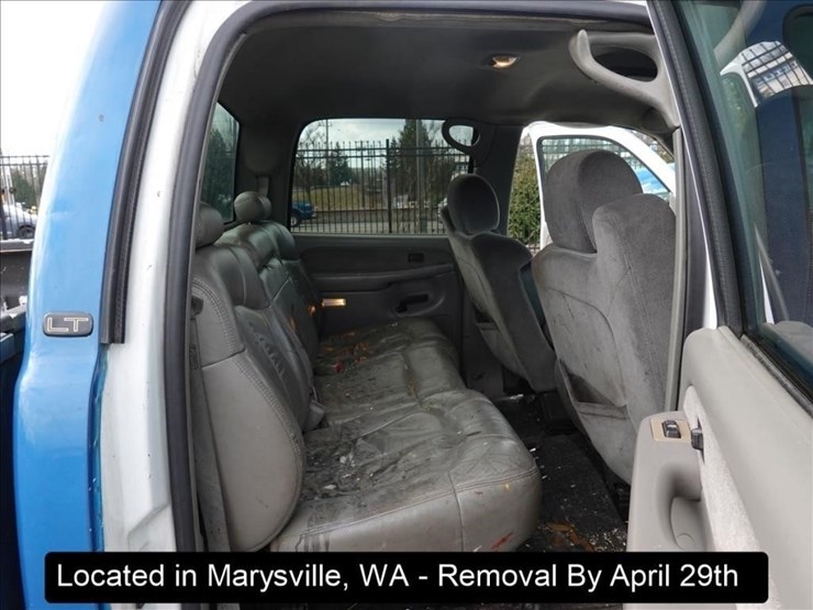 2002-chevrolet-3500-image-3