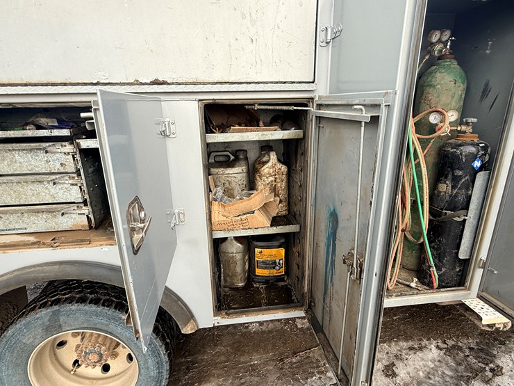 2004-caterpillar-c7-image-19