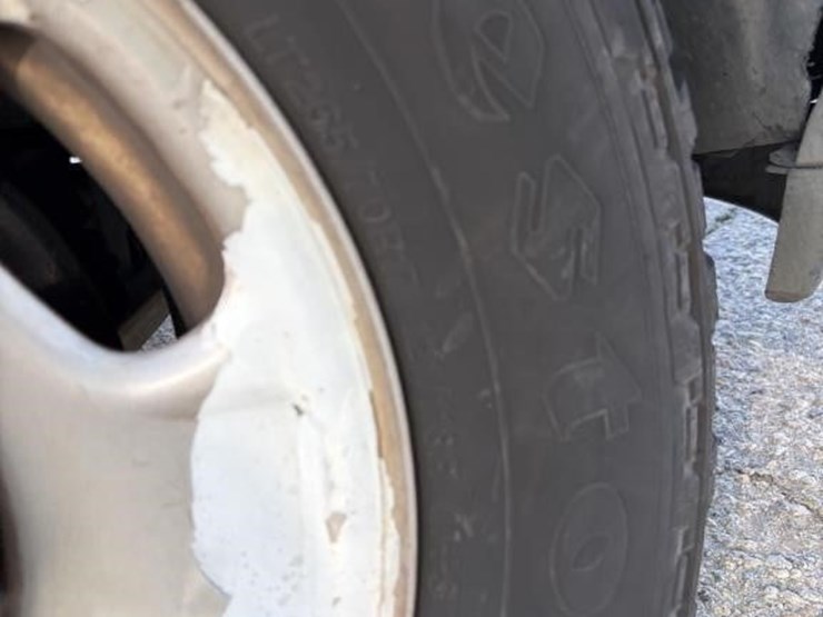 2013-chevrolet-2500-image-29