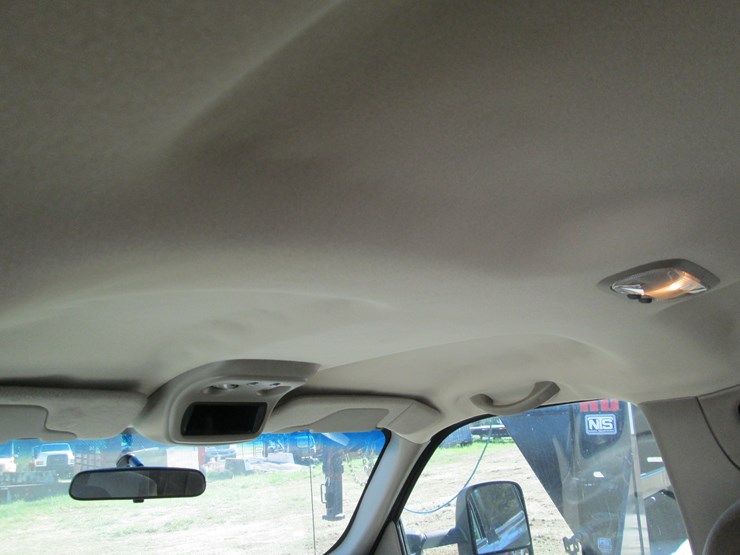 2001-gmc-1500hd-image-28