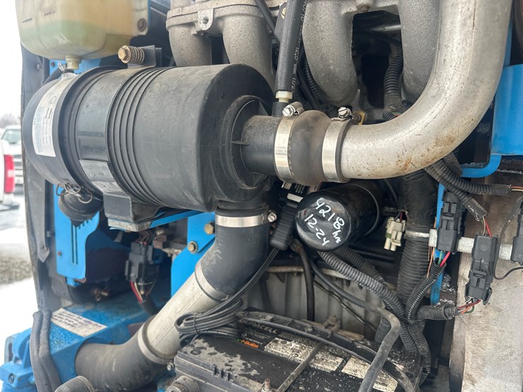 2005-massey-ferguson-8-image-35