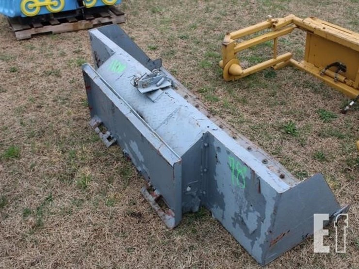 #1106-78"-skid-steer-bucket-with-tow-hook-on-quick-image-4