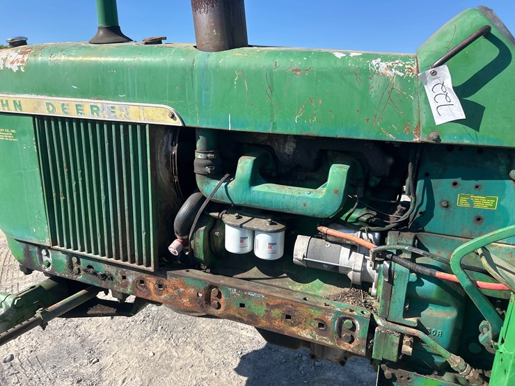 john-deere-3020-image-9