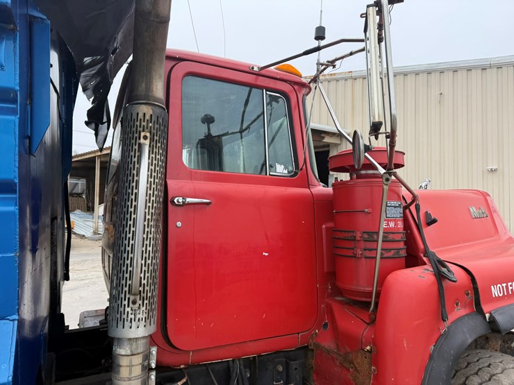 mack-dm688s-image-29